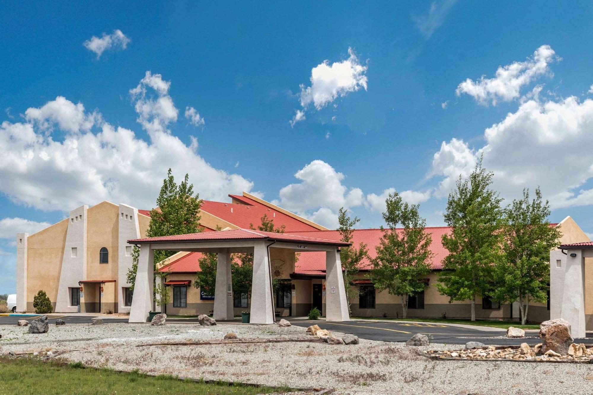 Comfort Inn & Suites Alamosa Exterior photo